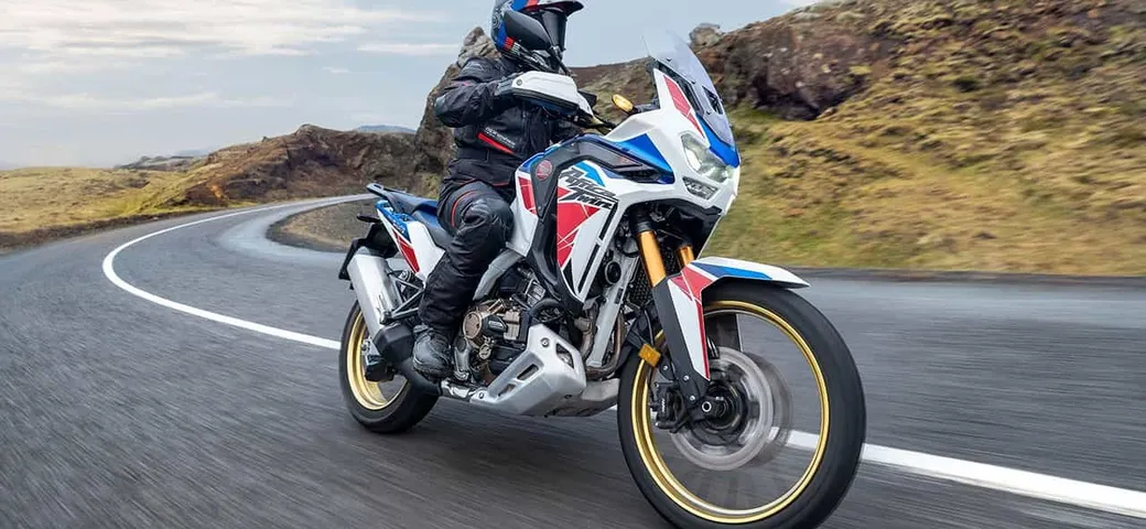 Honda, l'Africa Twin Tour 2022 si svolgerà in Sardegna: date, programma e prezzi