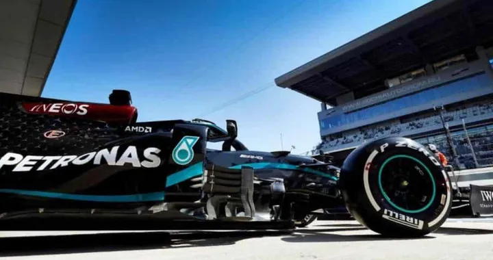 F1: Mercedes cerca di recuperare il gap con Red Bull