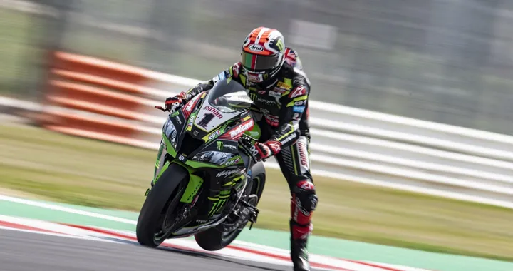 SBK Donington 2019: Gara 1 a Rea, a terra Bautista. Ribaltata la vetta della classifica.