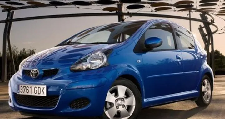 Toyota Aygo: le immagini del restyling