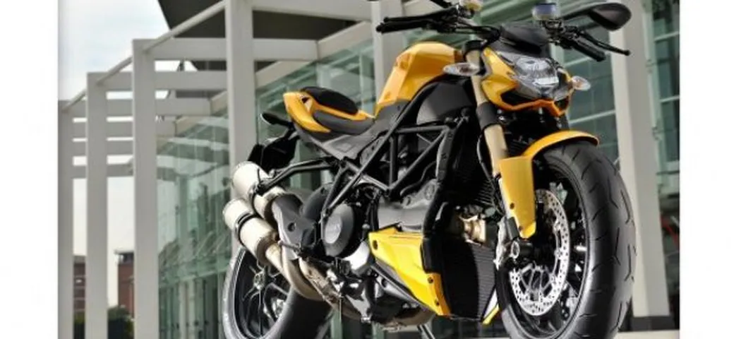 Ducati Streetfighter 848 2012: 169kg per 132cv