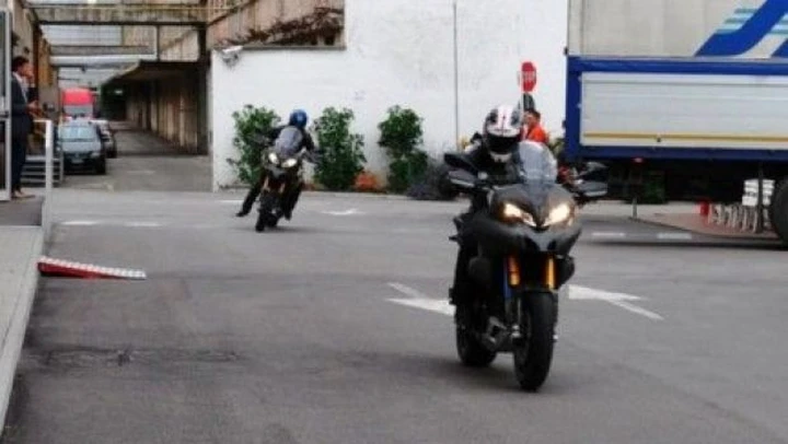 Foto spia Ducati Strada Aperta (Multistrada) 2010: non chiamatela enduro stradale