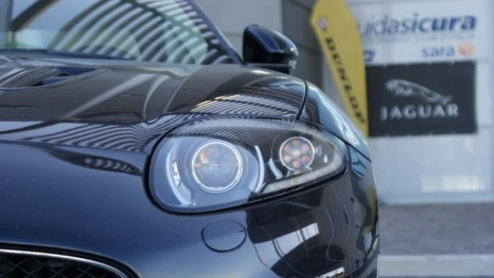 Jaguar Supercharged Academy: in pista a Vallelunga con XKR e XFR