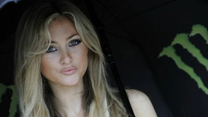 AAA: Yamaha Umbrella Girl Competition