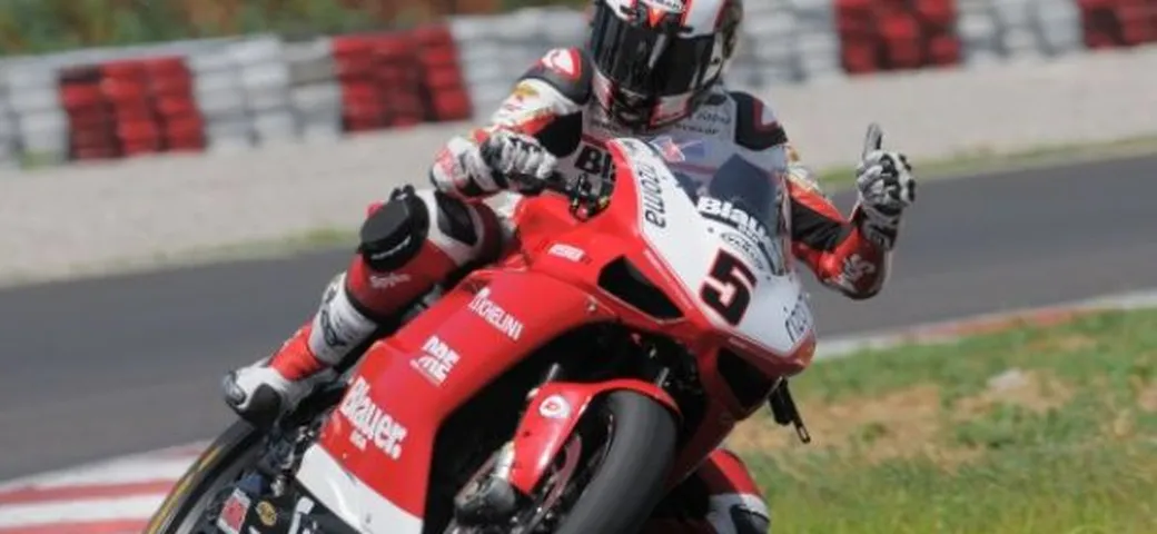 Dario Marchetti vince agli Speed Days in sella ad una Ducati