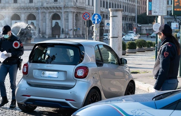 Spostamenti fra regioni: stop fino al 25 febbraio, i nuovi colori