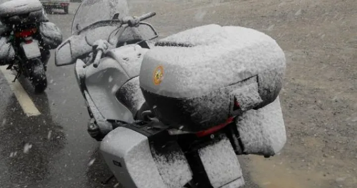 Foto del giorno: tempesta di neve al Col Izoard