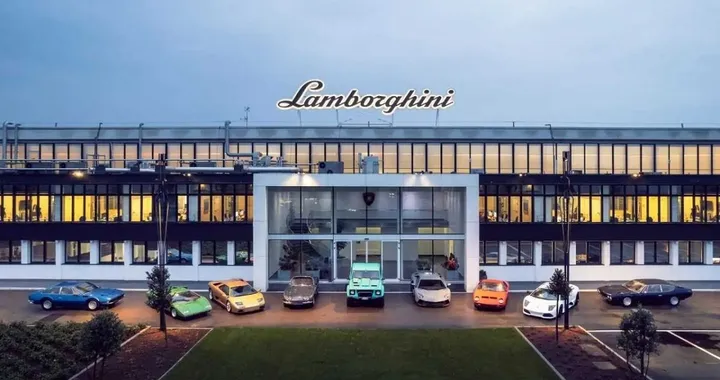 Lamborghini, settimana corta anche per gli operai della logistica