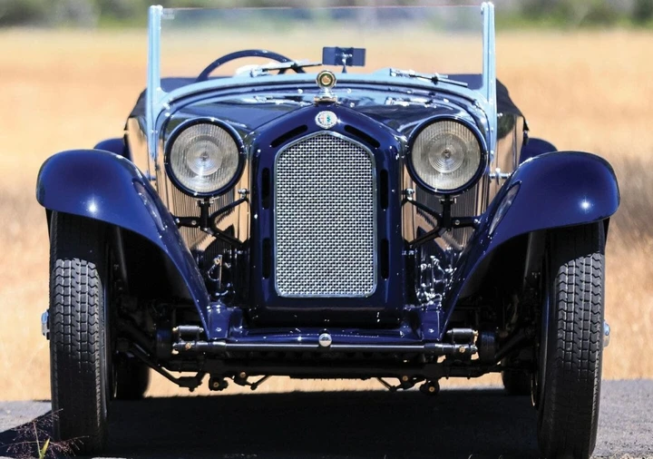 Alfa Romeo 8C 2300 Torpedo Figoni: gioiello storico all’asta di Pebble Beach
