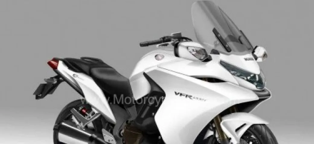 La nuova Honda VFR1200T (Pan European?) sarà la moto più tecnologica del mercato?