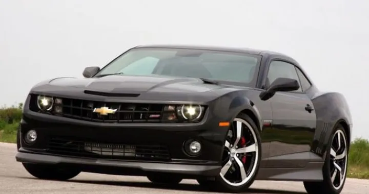 Hennessey HPE800 twin-turbo: una Camaro con 815 CV; per gli insaziabili c'è la HPE1000