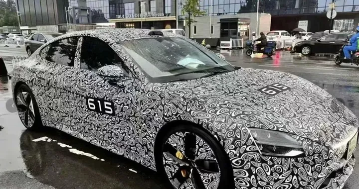 Xiaomi non perde tempo, sorpreso su strada il restyling della SU7