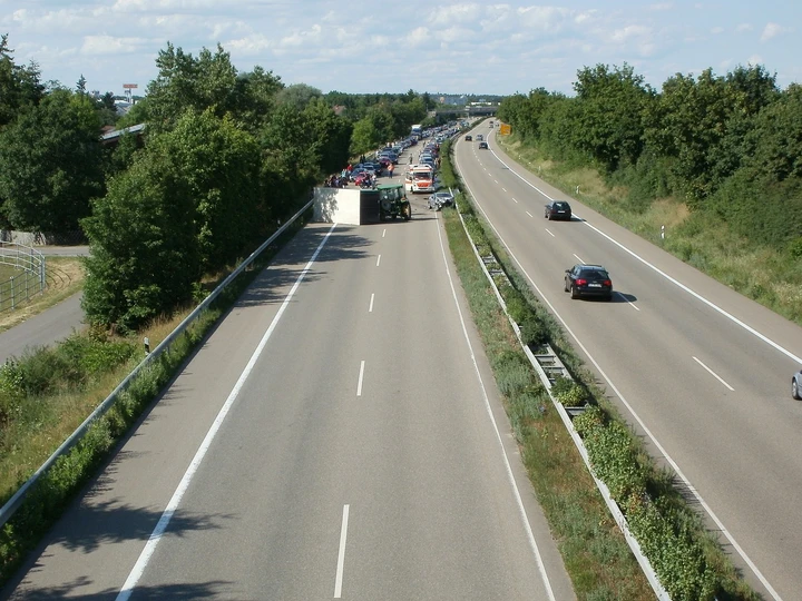 Autobahn: bocciata in Germania la proposta del limite a 130 km/h