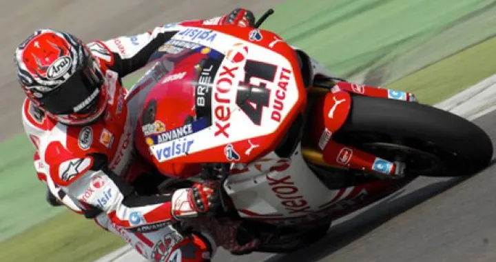 WSBK: Noriyuki Haga domina gara 2 ad Assen, Spies e Biaggi Out