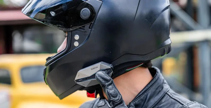 Sena rinnova la gamma con il 60X: ergonomia, IA e audio firmato Bose