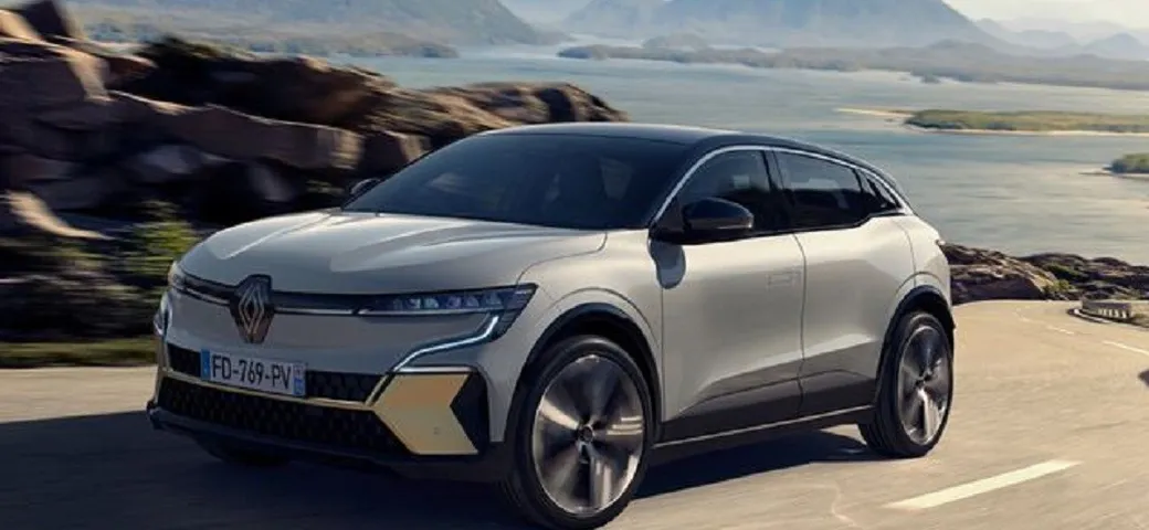Renault Mégane E-Tech Electric: via alle ordinazioni, equipaggiamenti e prezzi