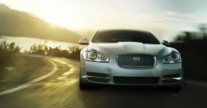 Jaguar XF - i prezzi per l'Italia