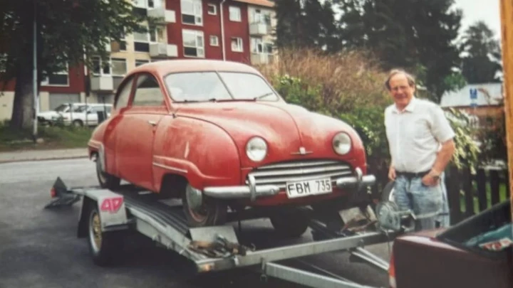 Salvata dallo sfasciacarrozze, questa Saab del 1955 ora vale oltre 8.000 euro