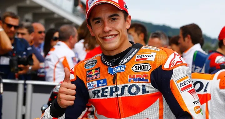 MotoGP: Marquez si frattura la mano in bici. OK per Motegi