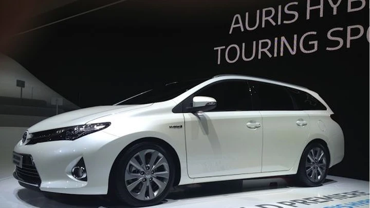 Toyota Auris Hybrid, Verso, GT86 TRD e tutte le novità live dal Salone di Parigi 2012