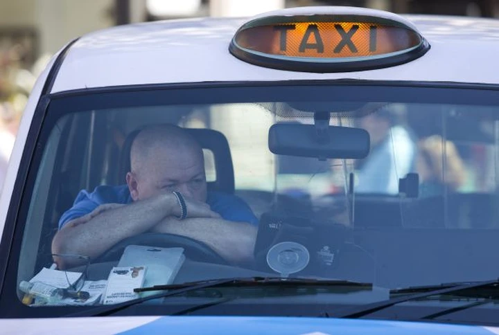 Il taxista che guidava da 39 anni senza patente