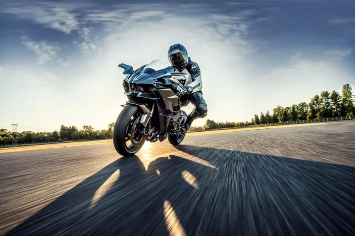 Kawasaki Ninja H2 pronta al ritorno? Il teaser dice quasi tutto