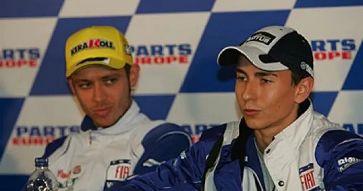 Lorenzo a Rossi: "E se buttassimo giù quel muro?" Pepata la replica...