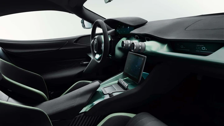 Rimac Nevera R interni