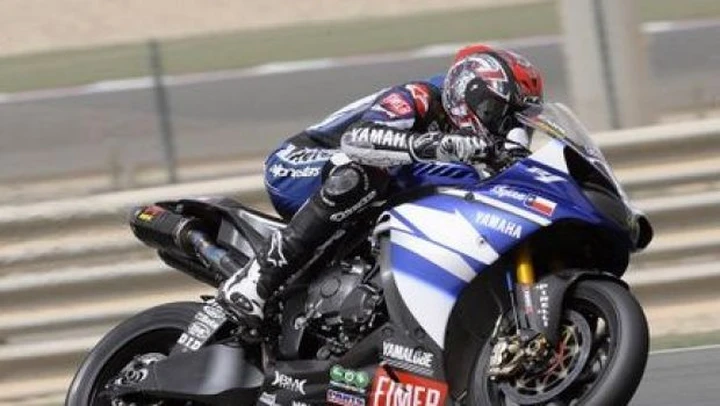 WSBK a Losail: Spies impressiona tutti, Sykes pensa alla Superpole