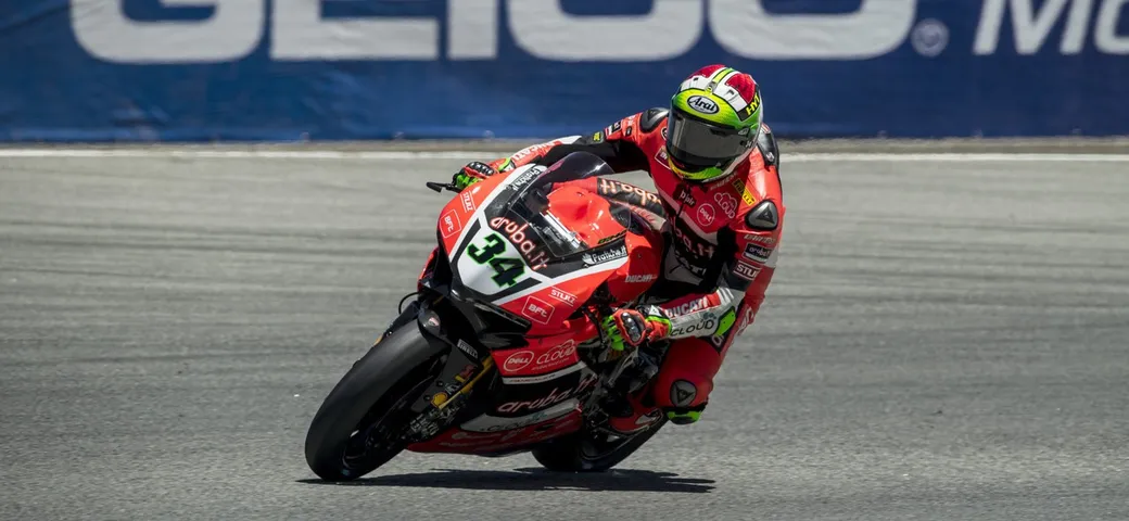 Giugliano 6° a Laguna Seca: 