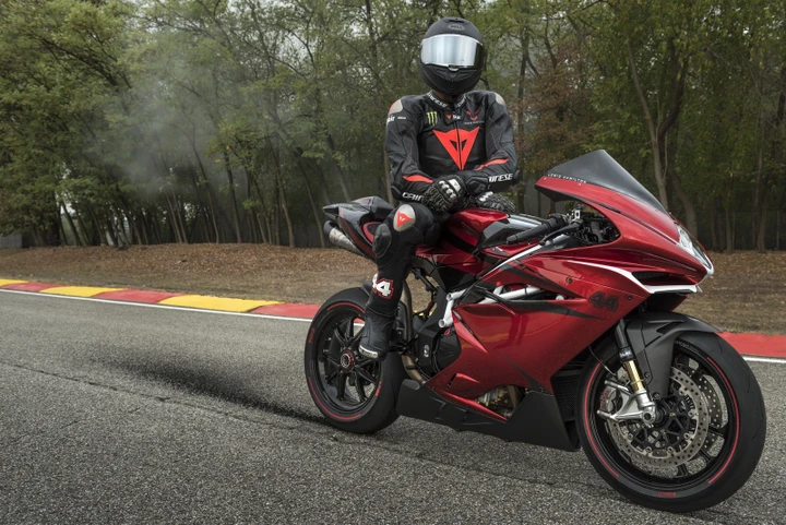MV Agusta e Lewis Hamilton: nasce la F4 LH44 [Foto]