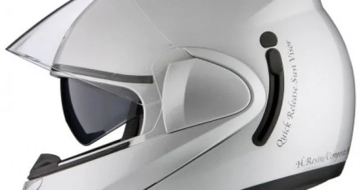 Novità 2010: casco modulare Bell M10