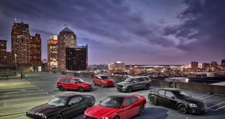 Dodge Durango, Grand Caravan e Journey Blacktop