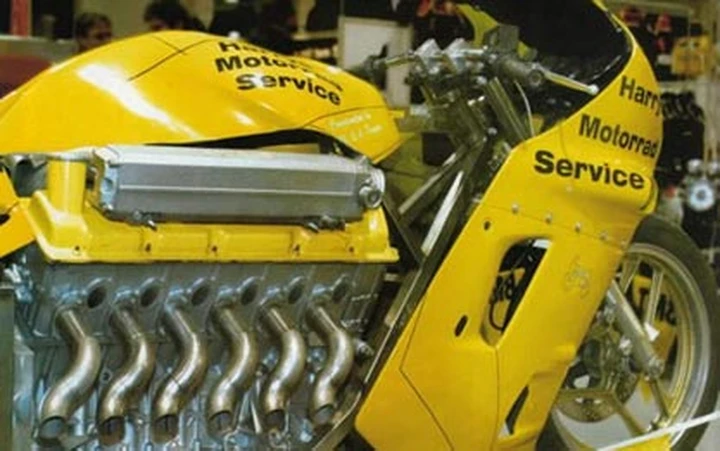 Dopo il V8, una BMW con motore V12!
