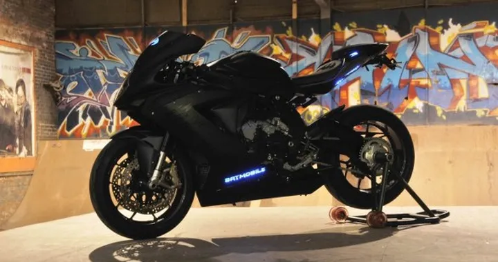 MV Agusta F3 675 (Batmoto) per 19° compleanno di Justin Bieber /video