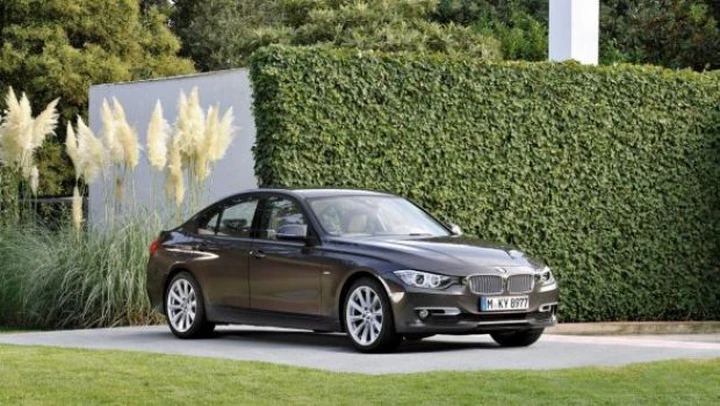 BMW Serie 3 F30: i prezzi italiani