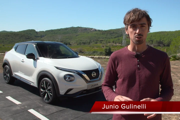 Al volante della Nissan Juke 2020 (video)
