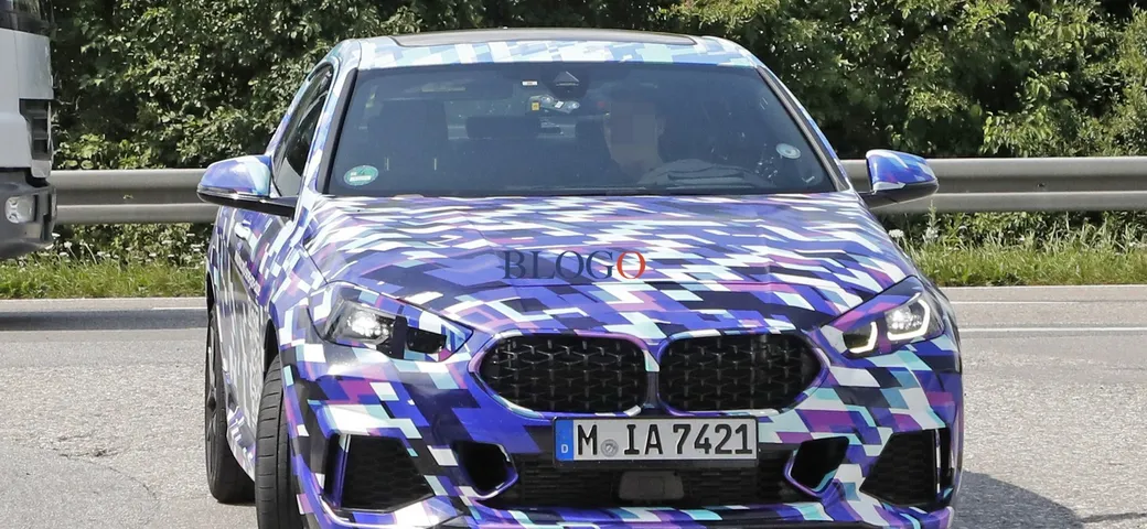 BMW Serie 2 Gran Coupè: foto spia su strada