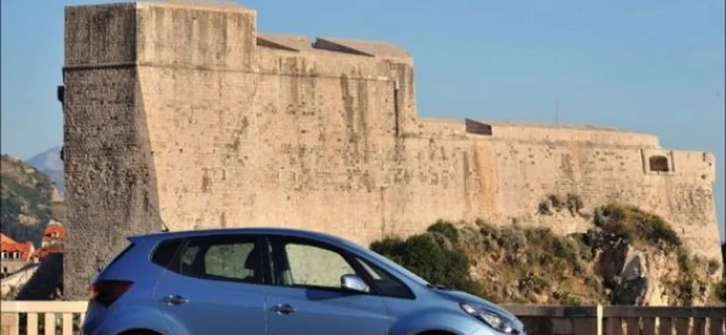 Hyundai ix20: prova su strada