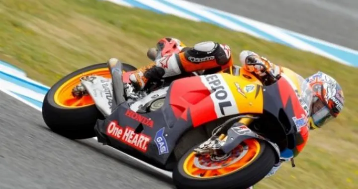 Jerez, MotoGP "in mano" a Stoner (Honda). Hayden ci prova. Rossi no.