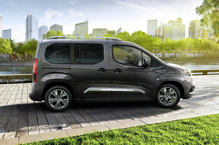 Toyota Proace Electric: prezzi da 34.450 euro