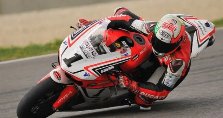 Intervista a Matteo Baiocco: "per correre a Cadwell Park ci vuole pelo sullo stomaco"