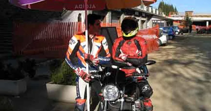 Foto del giorno: ragazzo Ombrellone