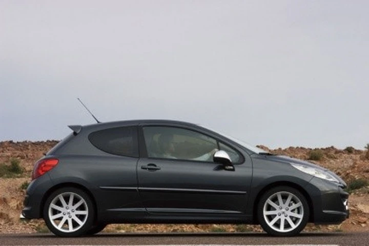La Peugeot 207 è l'auto più venduta in Europa (in aprile)