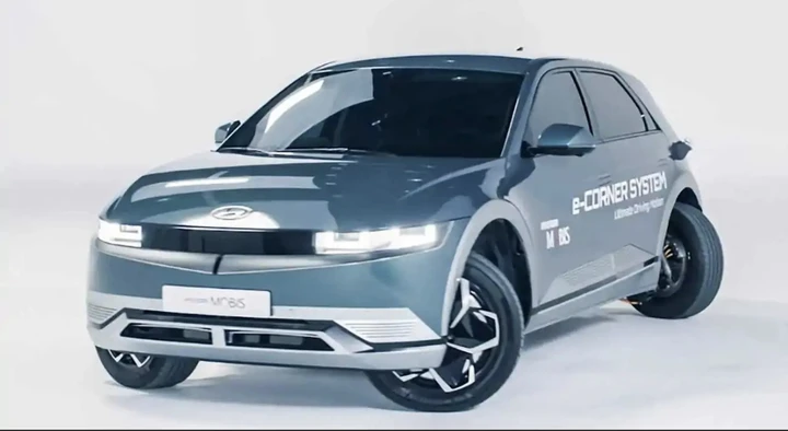 Hyundai Ioniq 5: la rivoluzione del parcheggio