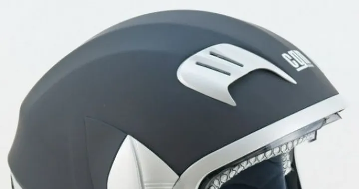 Caschi Jet CGM: nuova gamma 120 Neon e 121 Street