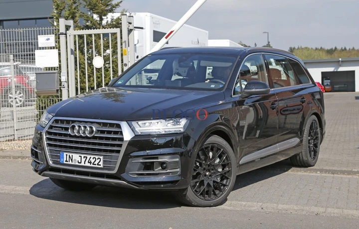 L'Audi Q7 sarà anche S: le foto spia
