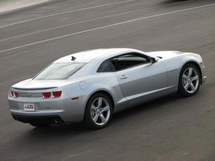 La prima Chevrolet Camaro sarà venduta all'asta per beneficenza
