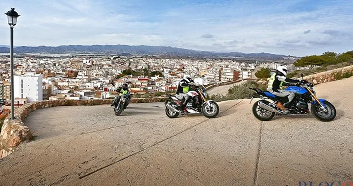 Eroi dei 5 mondi: test in sella alla BMW R 1200 R