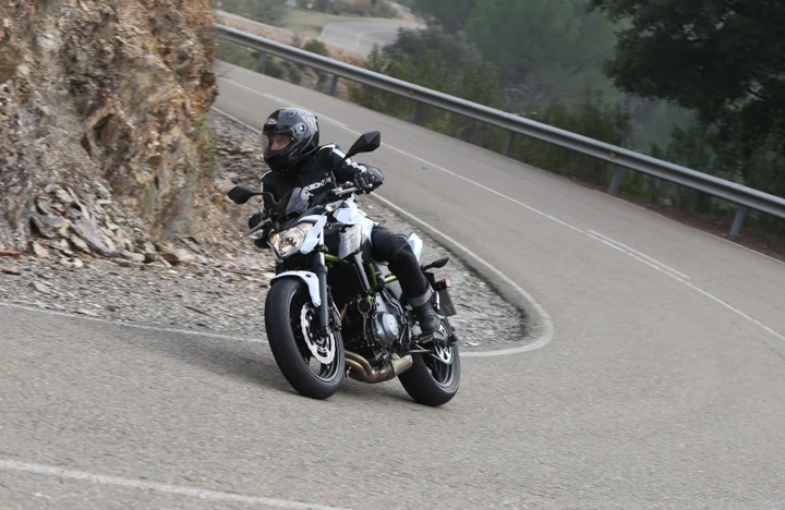Kawasaki Z650 2017: primo contatto
